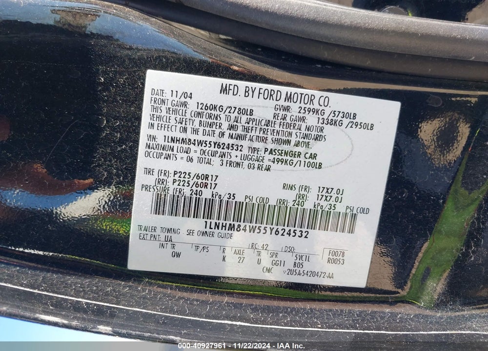 2005 LINCOLN TOWN CAR EXECUTIVE L VIN: 1LNHM84W55Y624532