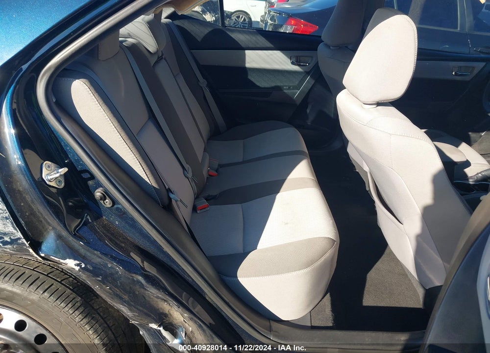 2018 TOYOTA COROLLA LE VIN: 5YFBURHE7JP759365