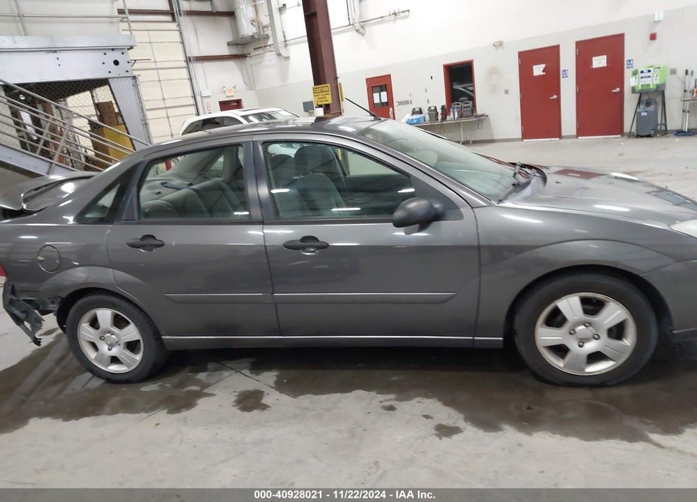 2003 FORD FOCUS ZTS VIN: 1FAHP38303W306878