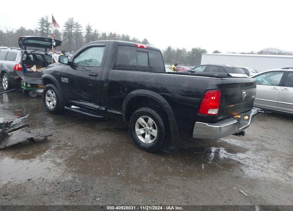 2013 RAM 1500 TRADESMAN VIN: 3C6JR7AG7DG563182