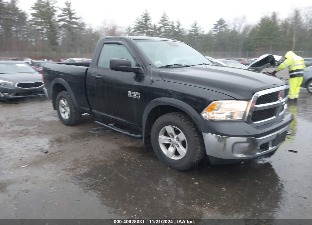 2013 RAM 1500 TRADESMAN VIN: 3C6JR7AG7DG563182