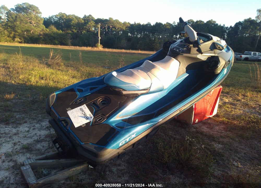 2020 SEADOO PERSONAL WATERCRAFT VIN: YDV12824I920