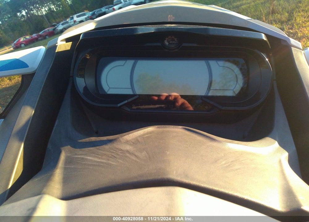 2020 SEADOO PERSONAL WATERCRAFT VIN: YDV12824I920