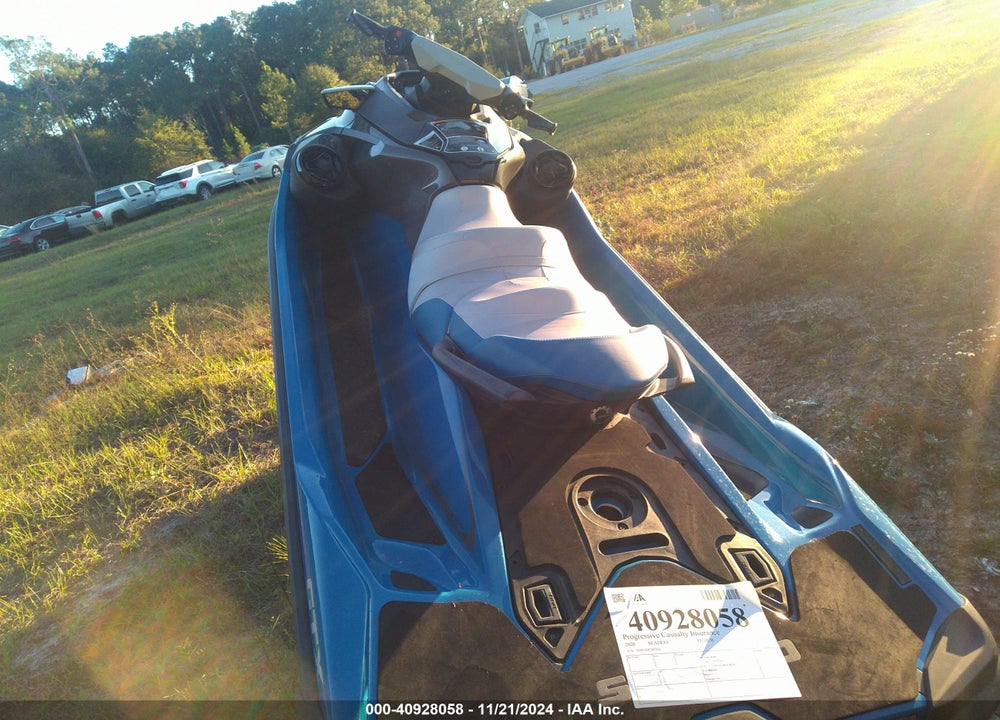 2020 SEADOO PERSONAL WATERCRAFT VIN: YDV12824I920