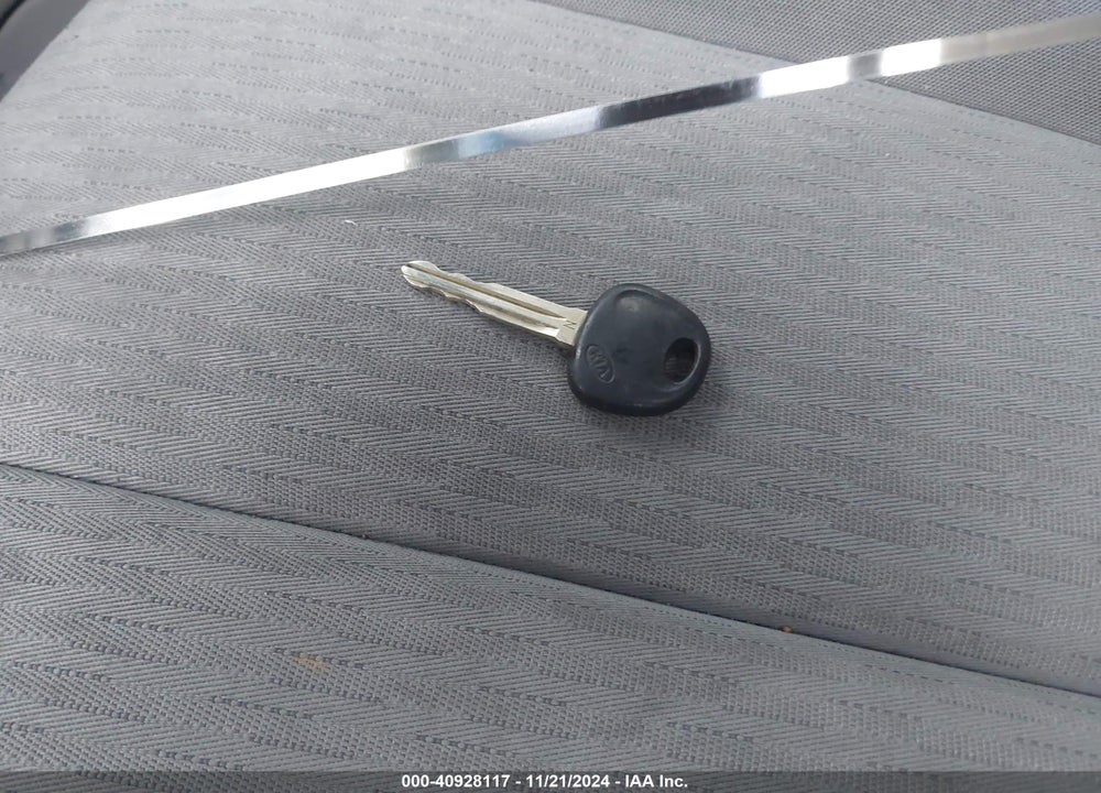 2008 KIA RONDO LX V6 VIN: KNAFG526687137495