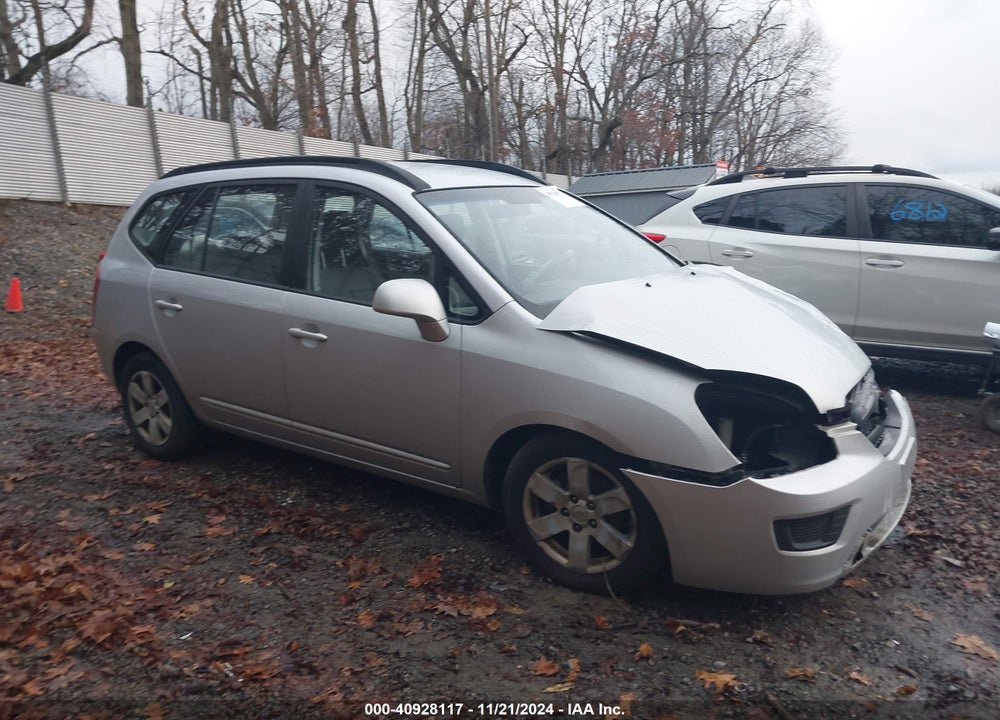 2008 KIA RONDO LX V6 VIN: KNAFG526687137495