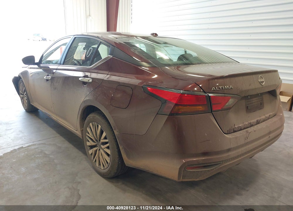 2023 NISSAN ALTIMA SV FWD VIN: 1N4BL4DV8PN322675