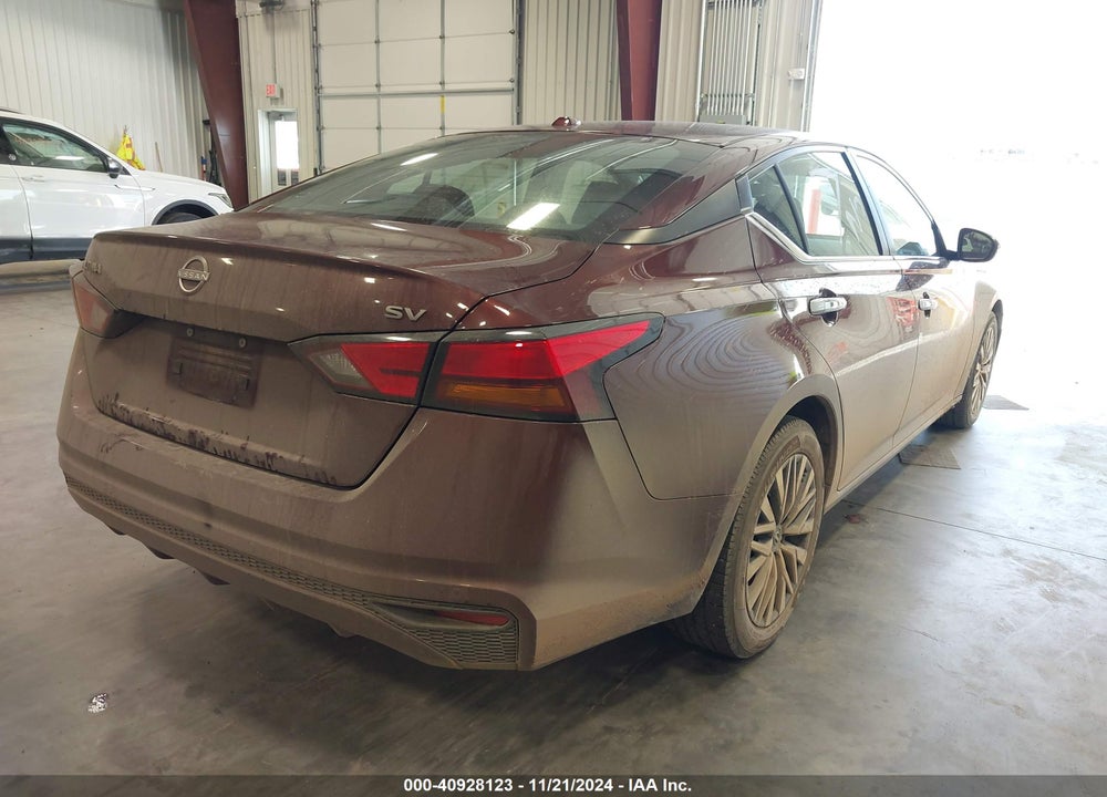 2023 NISSAN ALTIMA SV FWD VIN: 1N4BL4DV8PN322675
