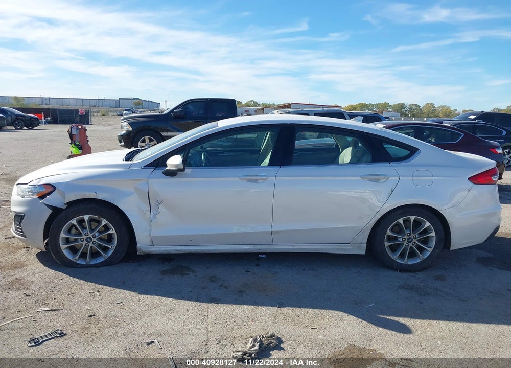 2019 FORD FUSION VIN: 3FA6P0HD1KR215523
