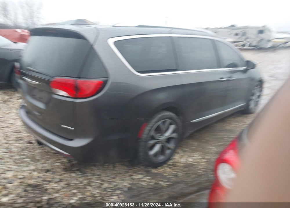 2017 CHRYSLER PACIFICA LIMITED VIN: 2C4RC1GG5HR591502