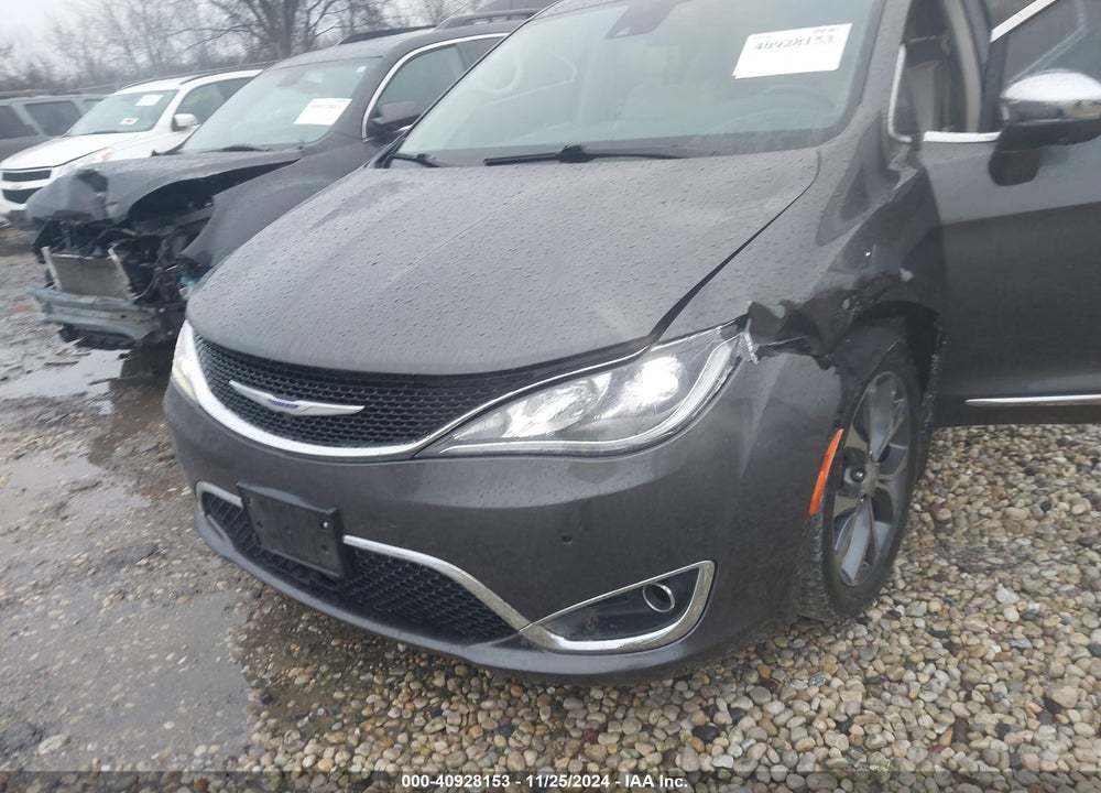 2017 CHRYSLER PACIFICA LIMITED VIN: 2C4RC1GG5HR591502