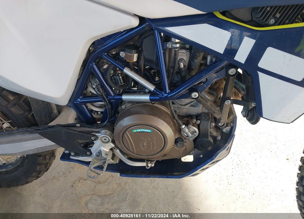 2023 HUSQVARNA 701 ENDURO VIN: VBKUEV400PM744435
