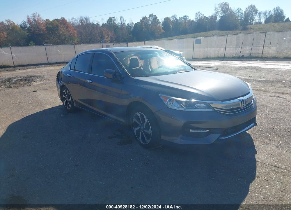 2017 HONDA ACCORD EX VIN: 1HGCR2F79HA303868