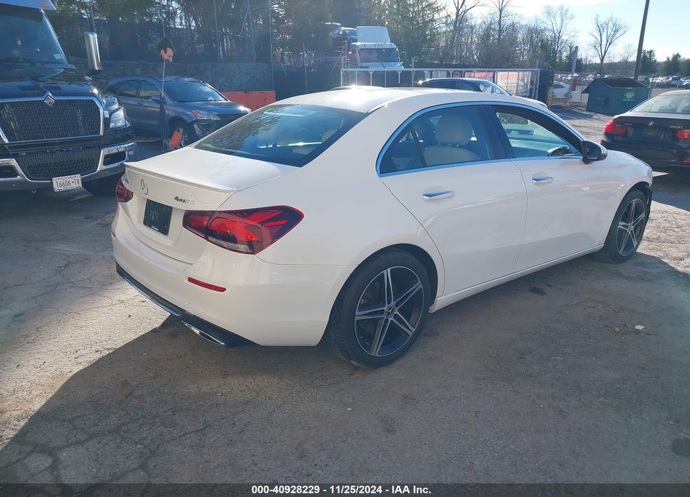 2019 MERCEDES-BENZ A 220 VIN: WDD3G4FB9KW021377