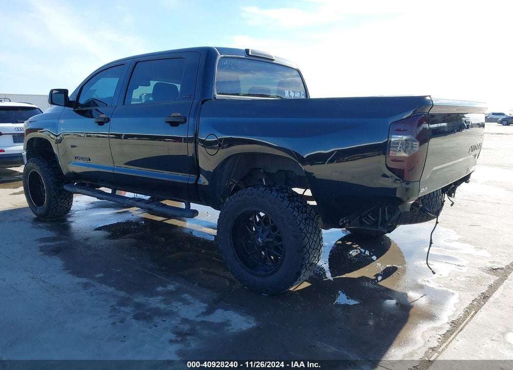 2018 TOYOTA TUNDRA SR5 4.6L V8 VIN: 5TFEM5F18JX131046