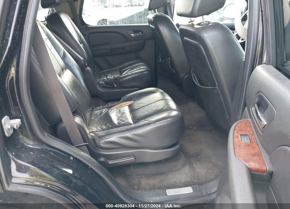 2007 CHEVROLET TAHOE LTZ VIN: 1GNFC13057R428646
