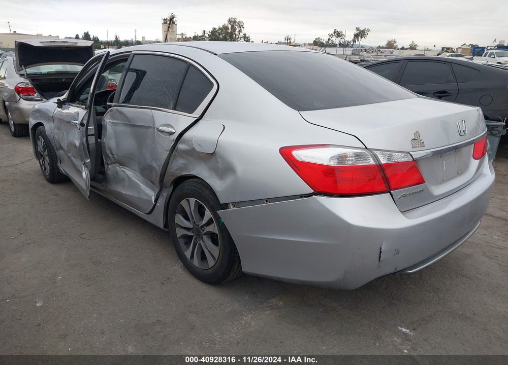 2015 HONDA ACCORD LX VIN: 1HGCR2F30FA075009