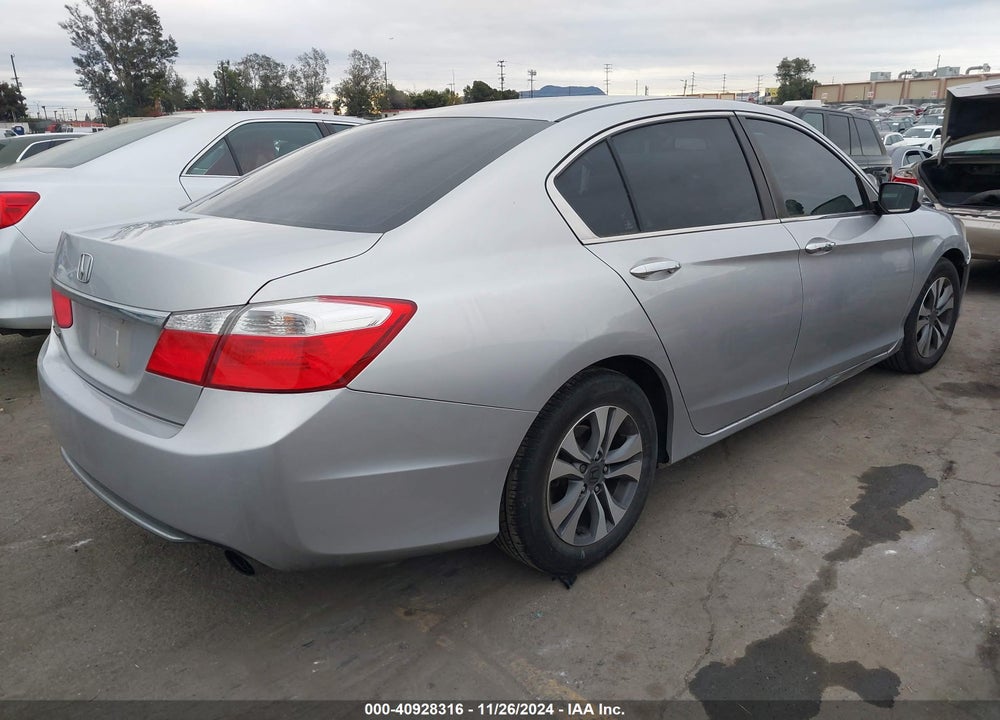 2015 HONDA ACCORD LX VIN: 1HGCR2F30FA075009