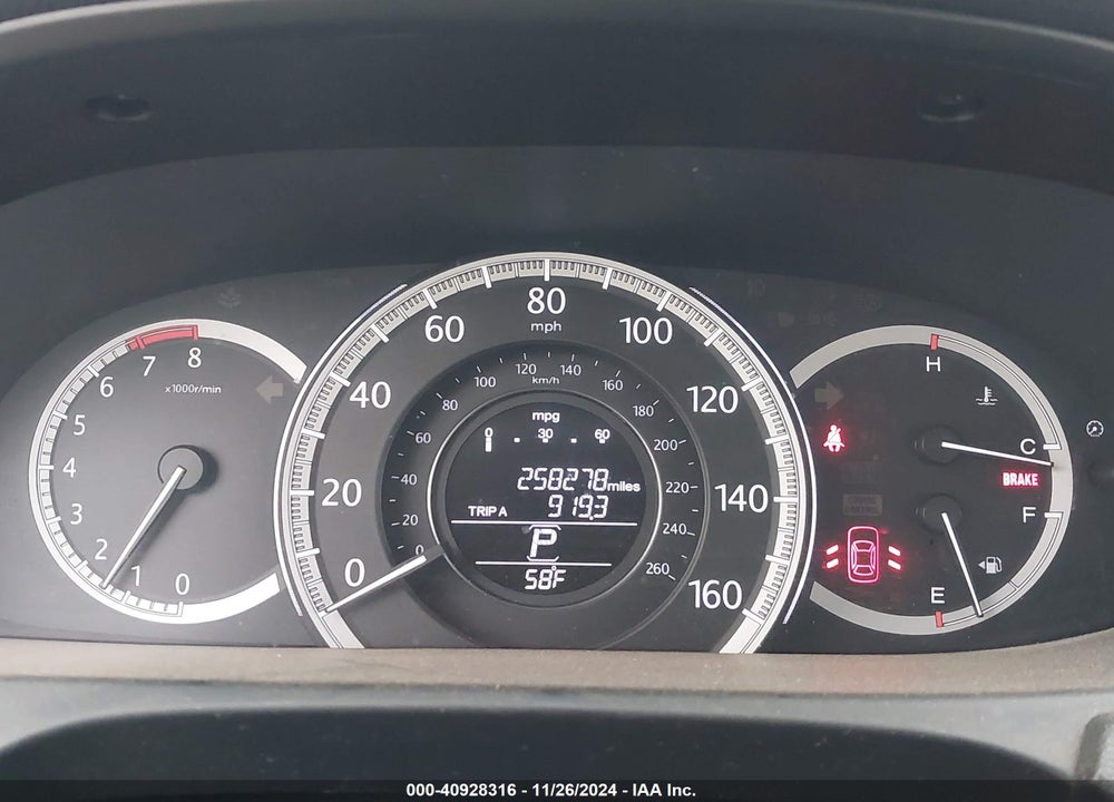 2015 HONDA ACCORD LX VIN: 1HGCR2F30FA075009