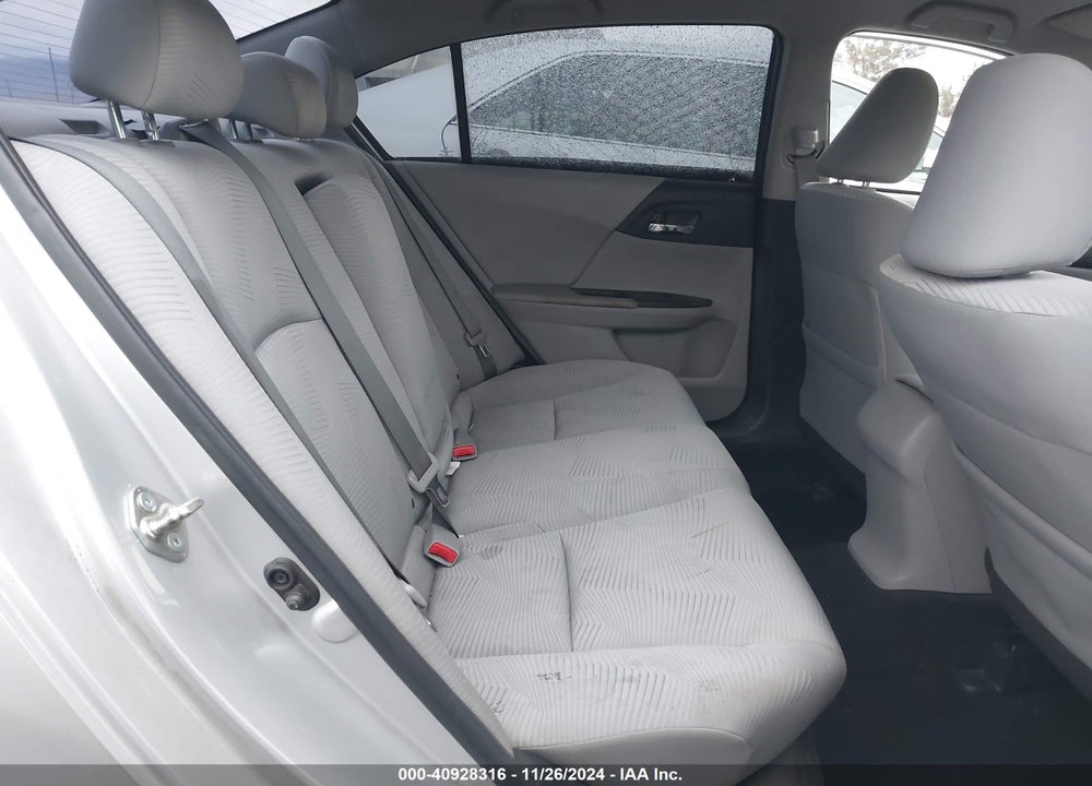 2015 HONDA ACCORD LX VIN: 1HGCR2F30FA075009