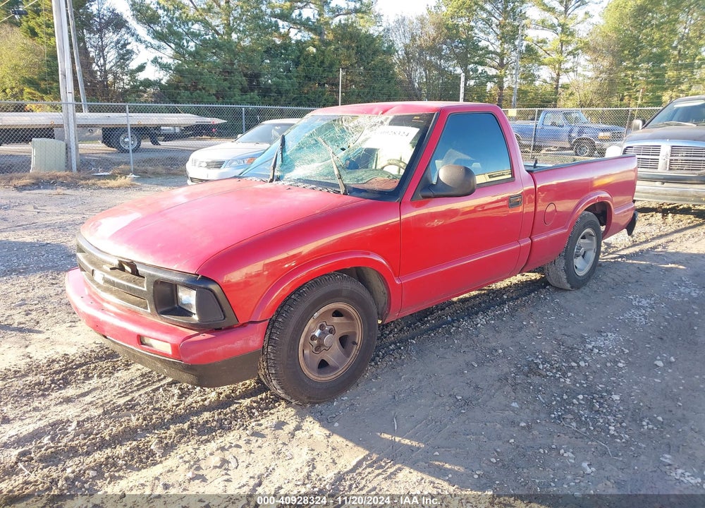 1997 CHEVROLET S-10 LS FLEETSIDE VIN: 1GCCS144XV8208079