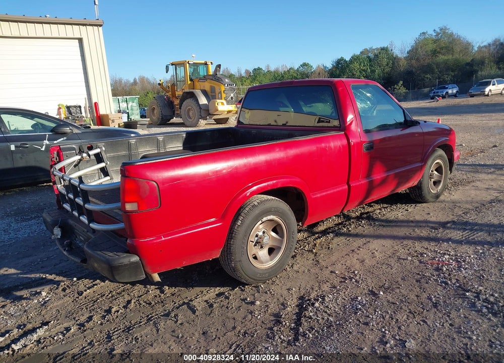 1997 CHEVROLET S-10 LS FLEETSIDE VIN: 1GCCS144XV8208079