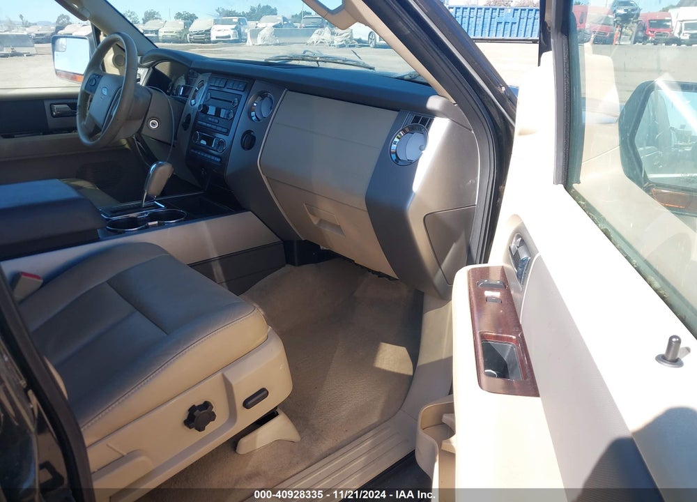 2013 FORD EXPEDITION XLT VIN: 1FMJU1H55DEF33609