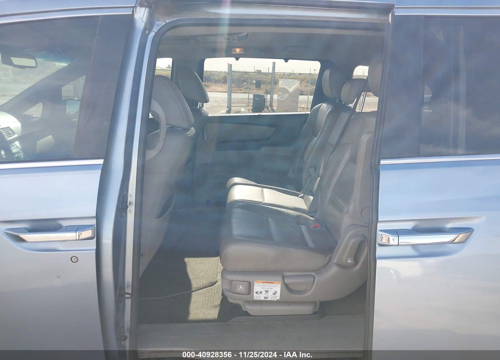 2011 HONDA ODYSSEY EX-L VIN: 5FNRL5H67BB078350