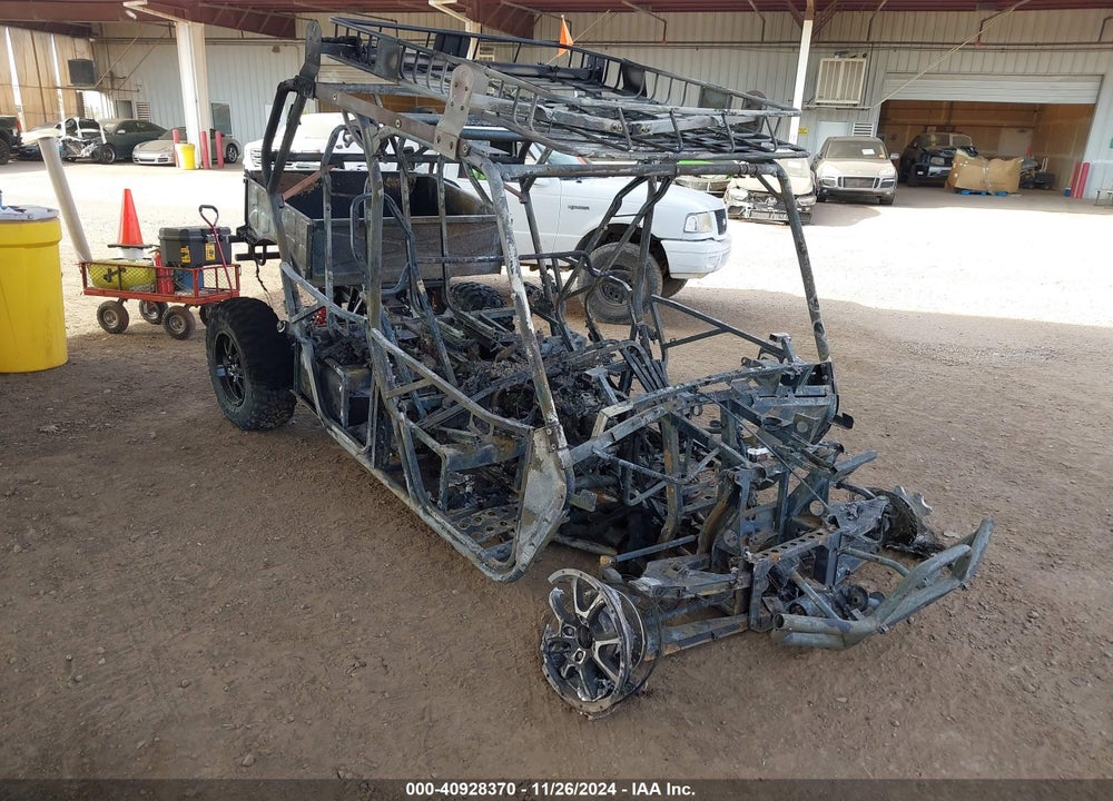 2022 BENNCHE X5 1000 CREW ATV VIN: 0D1BRXA04N3000066