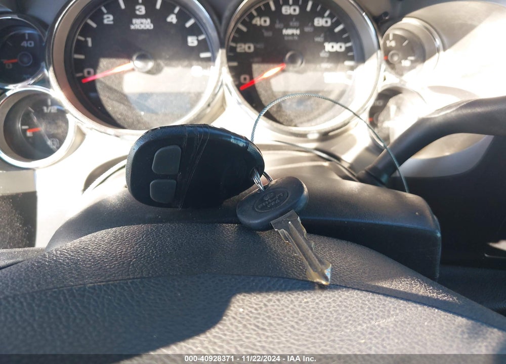 2010 CHEVROLET SILVERADO 1500 LT VIN: 3GCRKSE32AG192907