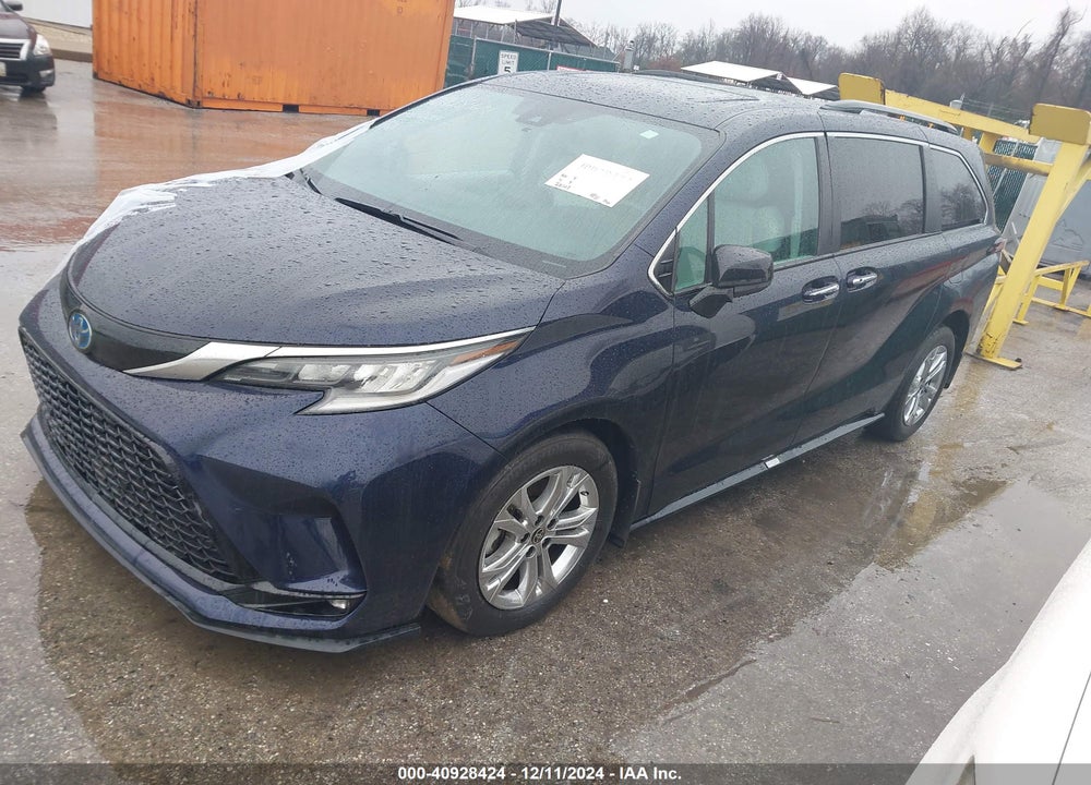 2022 TOYOTA SIENNA XSE VIN: 5TDXSKFC6NS070628