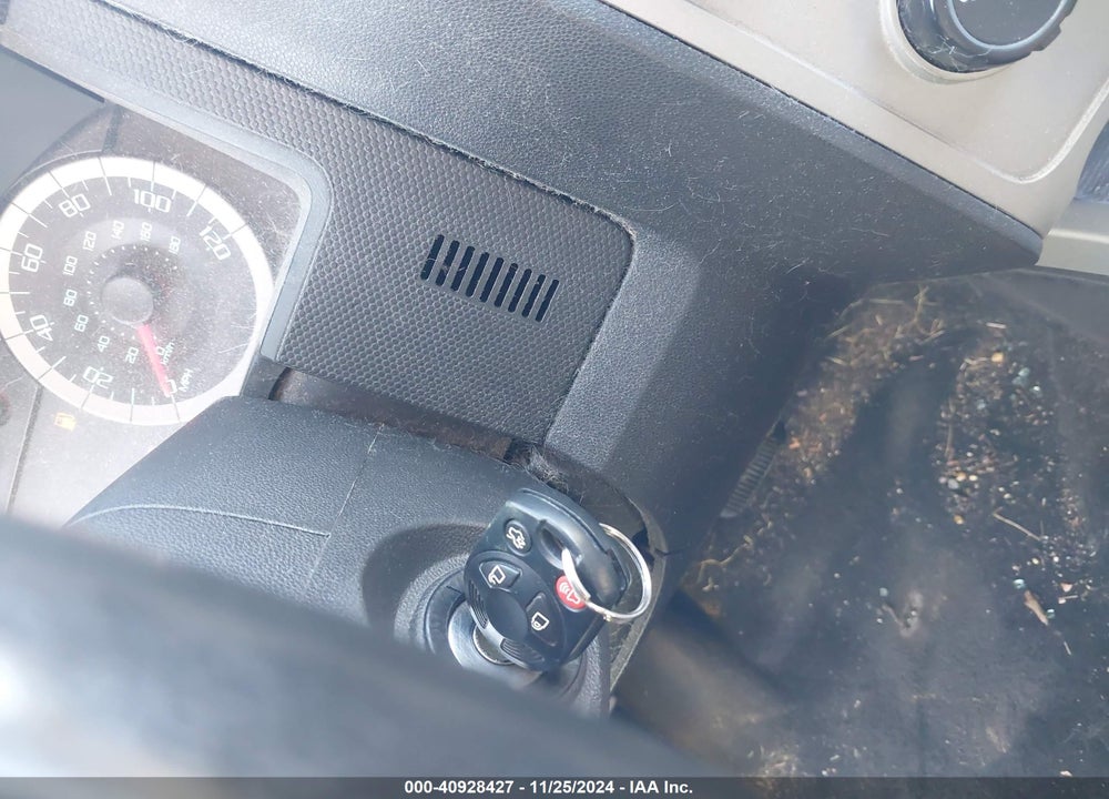 2010 FORD ESCAPE XLT VIN: 1FMCU9D75AKC67567