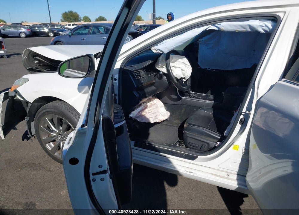 2015 TOYOTA CAMRY XLE VIN: 4T1BF1FK0FU481094