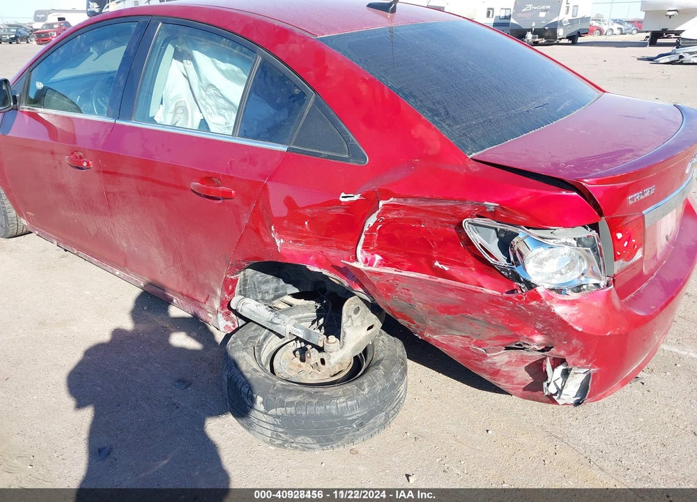 2014 CHEVROLET CRUZE VIN: 1G1PC5SB8E7169577