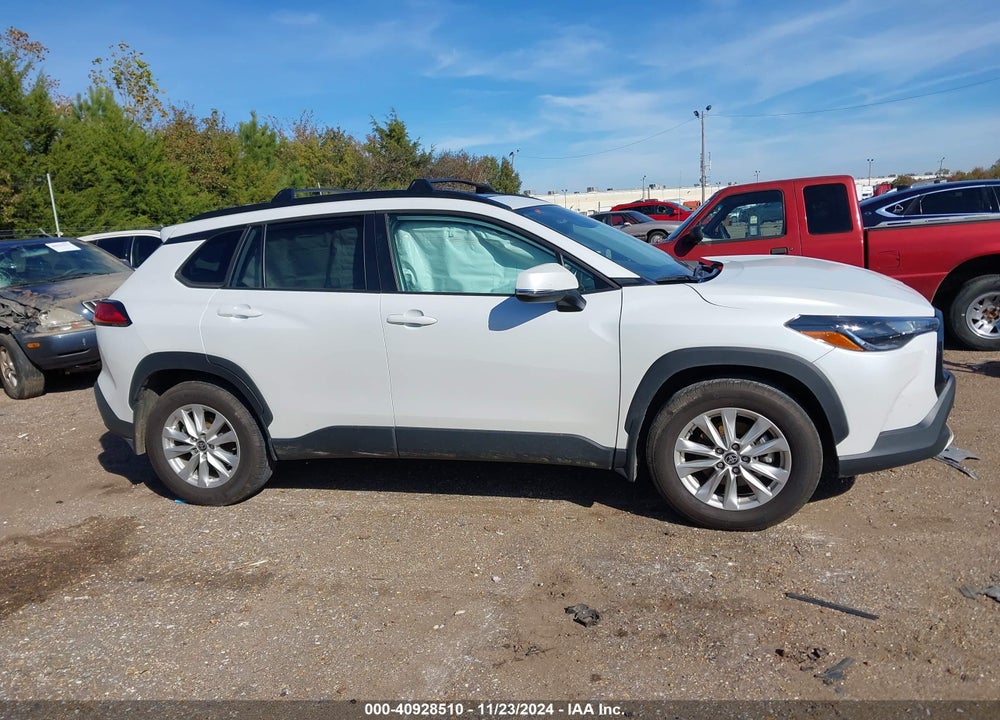 2022 TOYOTA COROLLA CROSS LE VIN: 7MUBAAAG5NV002148