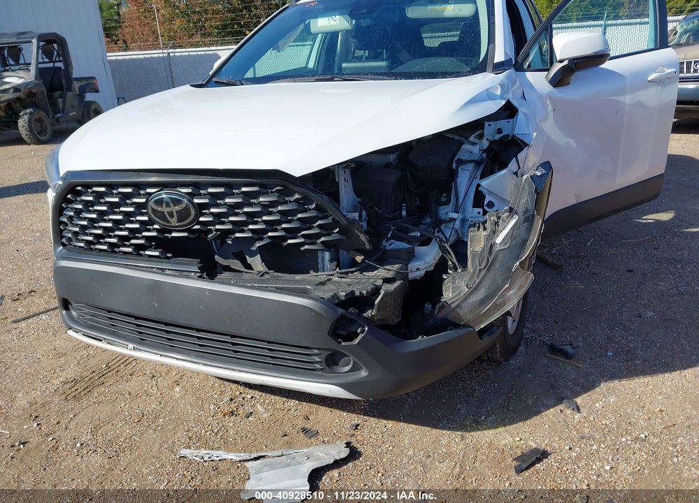 2022 TOYOTA COROLLA CROSS LE VIN: 7MUBAAAG5NV002148