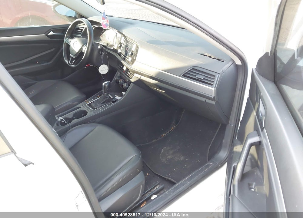2019 VOLKSWAGEN JETTA VIN: 3VWC57BU9KM152380