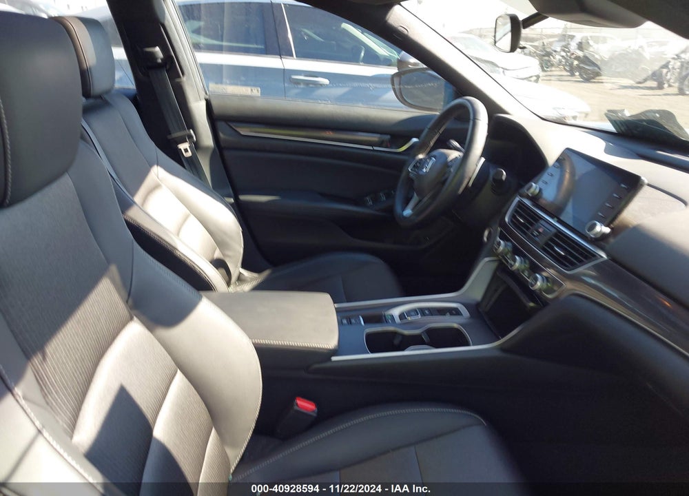 2018 HONDA ACCORD SPORT 2.0T VIN: 1HGCV2F33JA050366