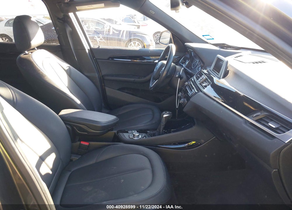 2016 BMW X1 XDRIVE28I VIN: WBXHT3C3XGP885426