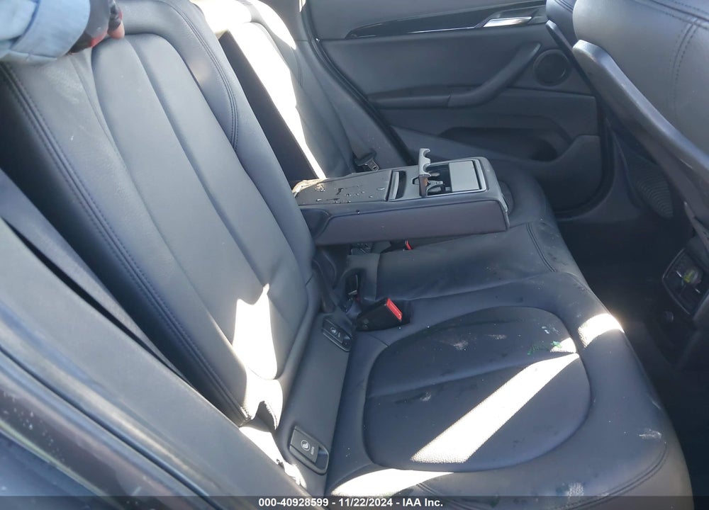 2016 BMW X1 XDRIVE28I VIN: WBXHT3C3XGP885426