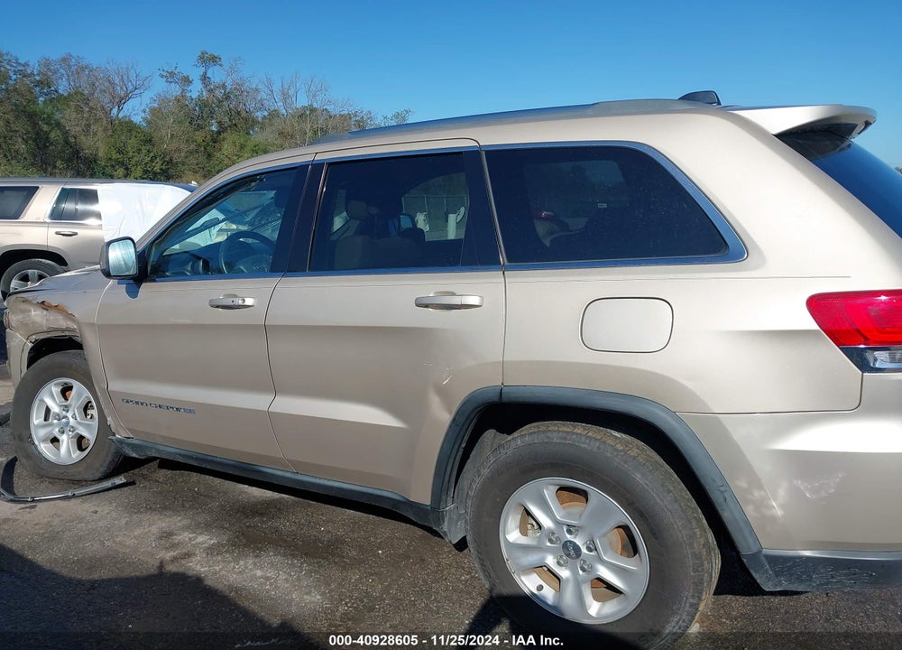 2014 JEEP GRAND CHEROKEE LAREDO VIN: 1C4RJEAG5EC353580