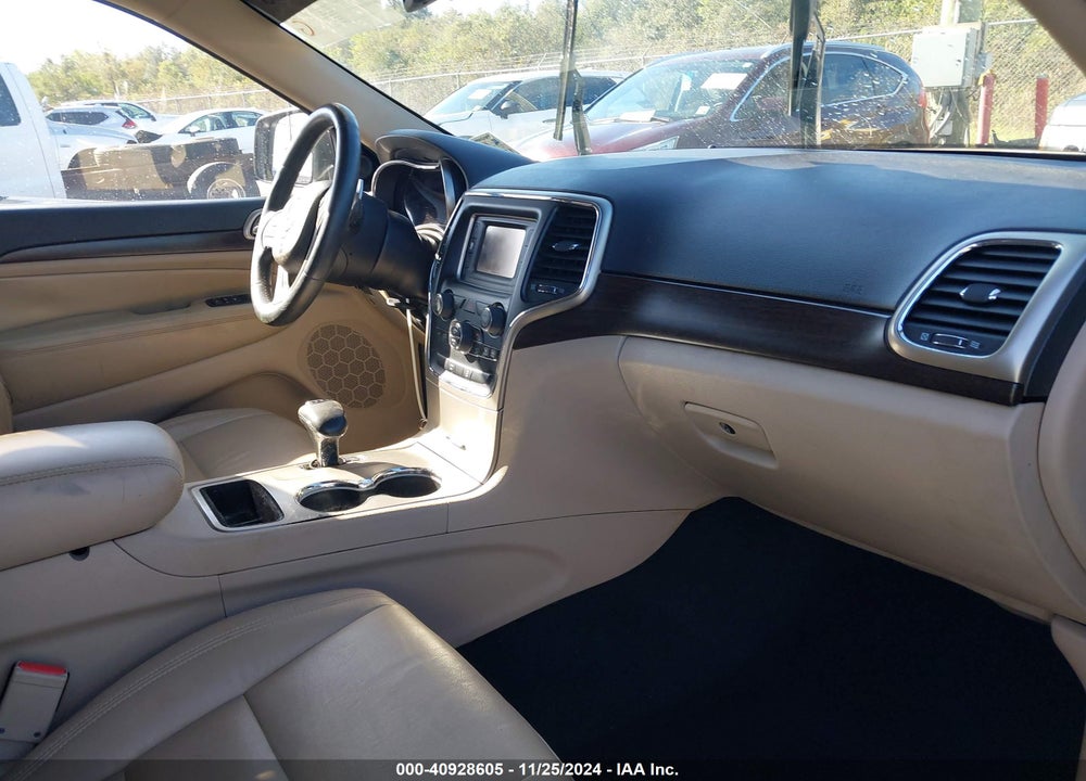 2014 JEEP GRAND CHEROKEE LAREDO VIN: 1C4RJEAG5EC353580