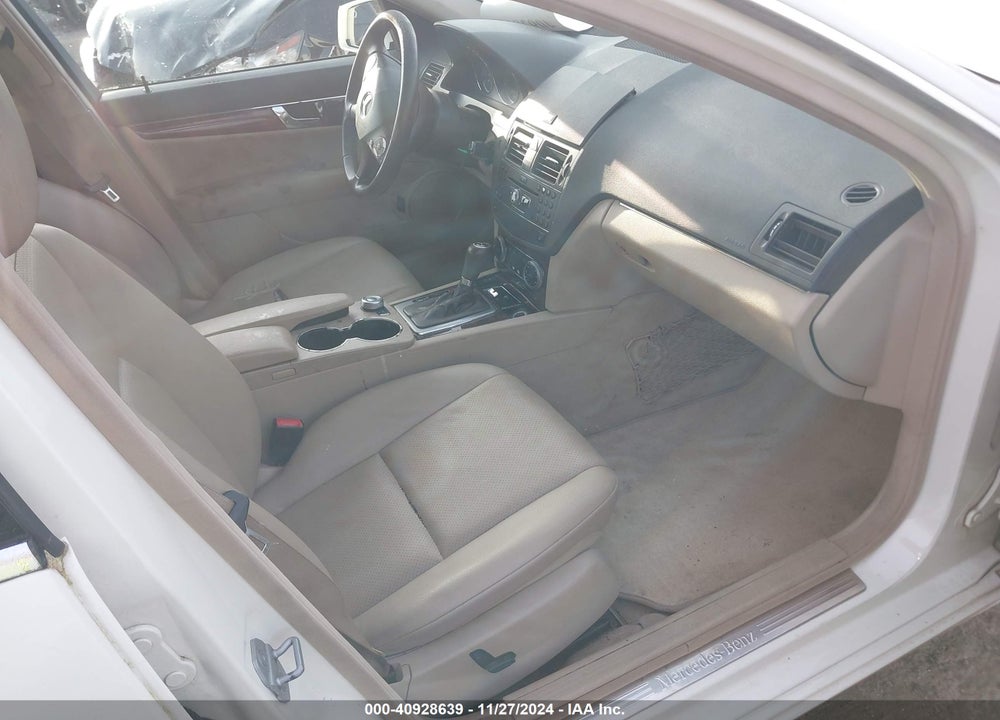 2010 MERCEDES-BENZ C 300 LUXURY 4MATIC/SPORT 4MATIC VIN: WDDGF8BB7AF466037