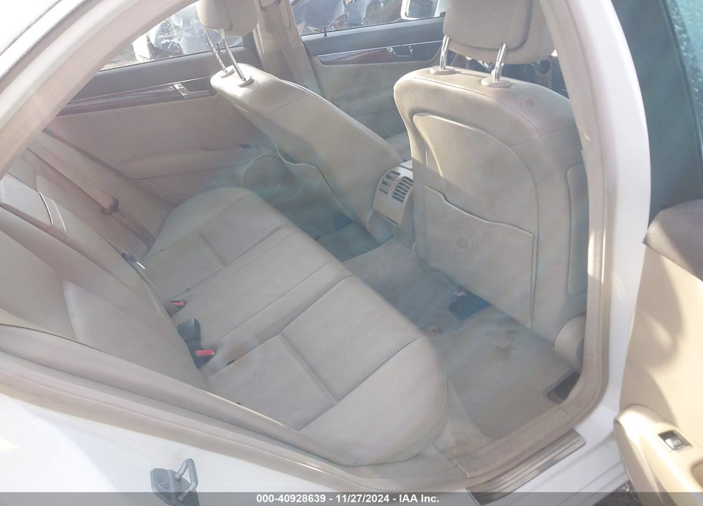 2010 MERCEDES-BENZ C 300 LUXURY 4MATIC/SPORT 4MATIC VIN: WDDGF8BB7AF466037