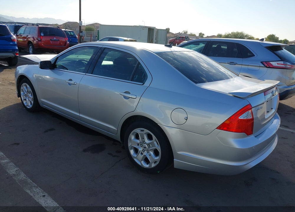 2011 FORD FUSION SE VIN: 3FAHP0HA7BR178637