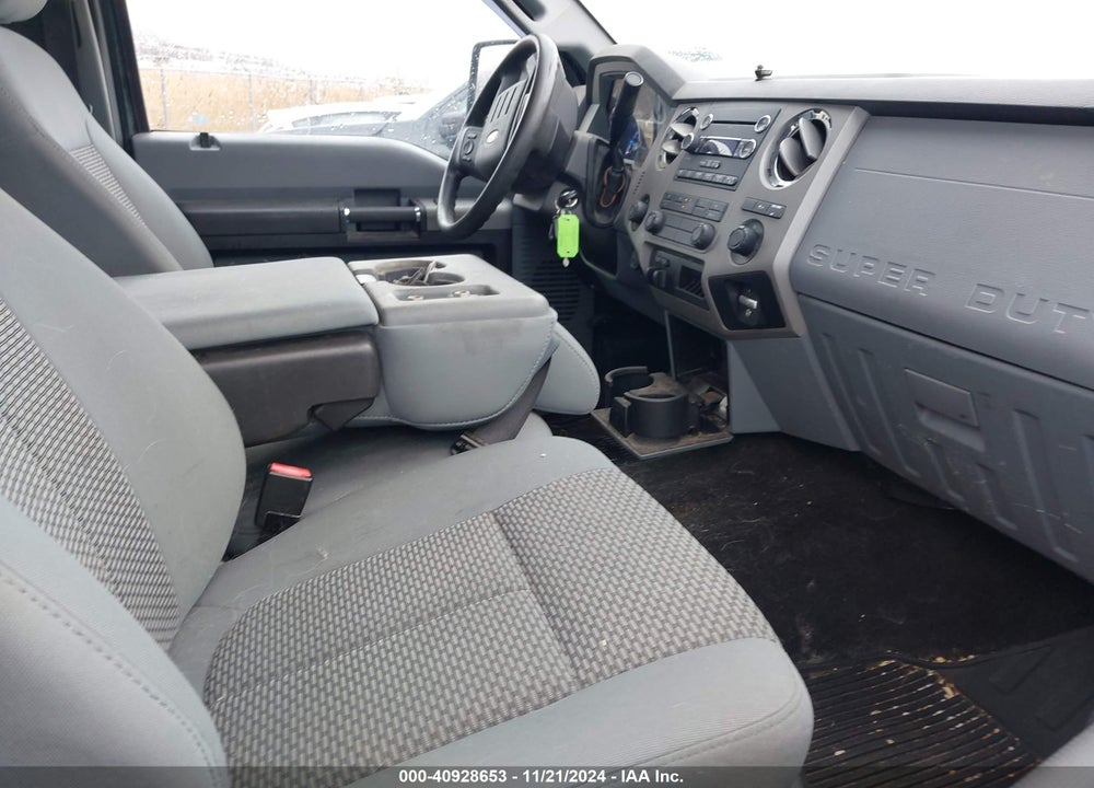 2016 FORD F-250 XLT VIN: 1FT7X2B68GEA56904