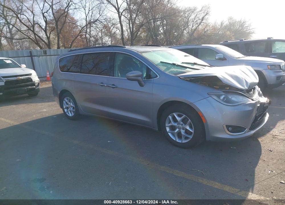 2018 CHRYSLER PACIFICA TOURING PLUS VIN: 2C4RC1FG9JR126423