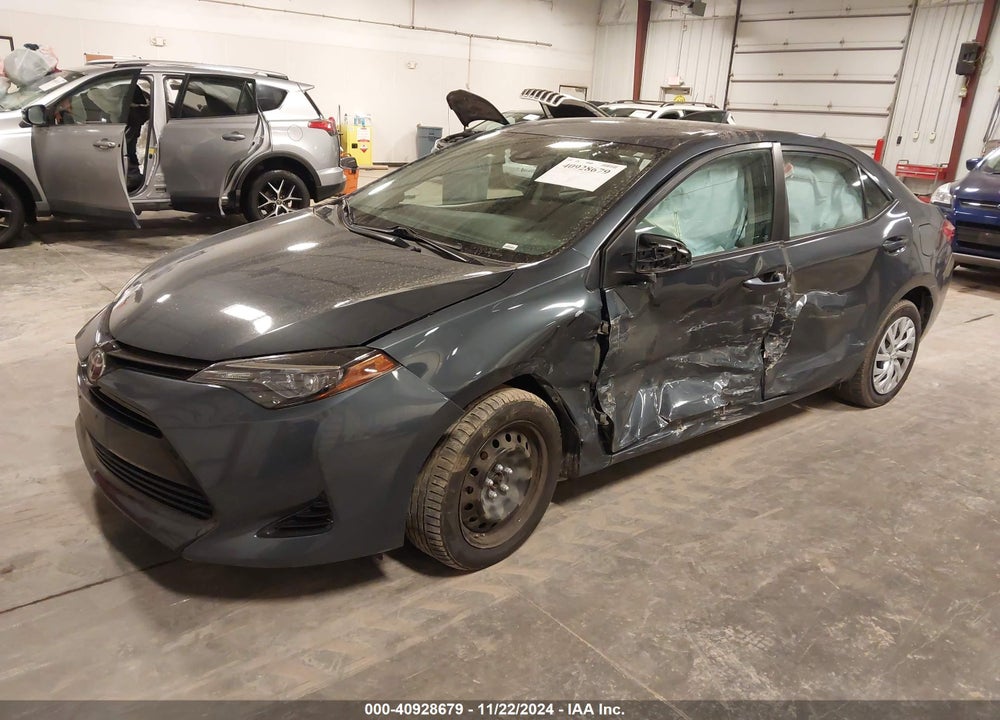 2017 TOYOTA COROLLA LE VIN: 5YFBURHE2HP730043