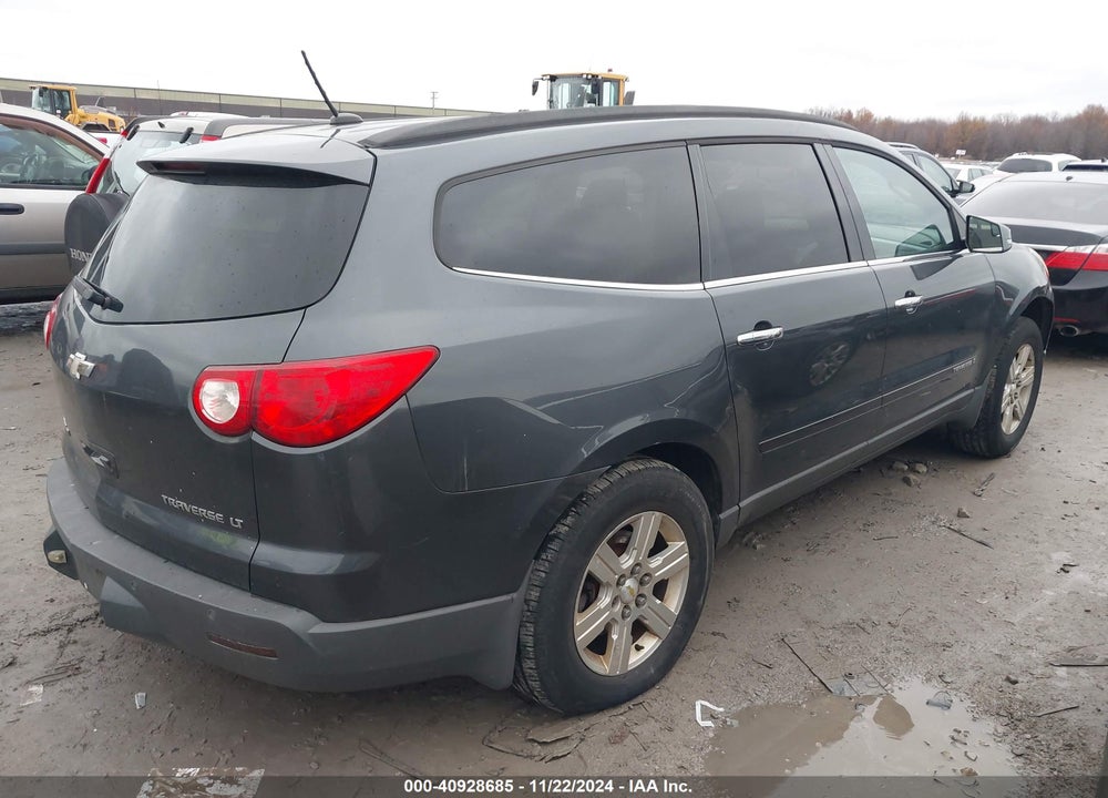 2009 CHEVROLET TRAVERSE LT VIN: 1GNEV23D89S113852