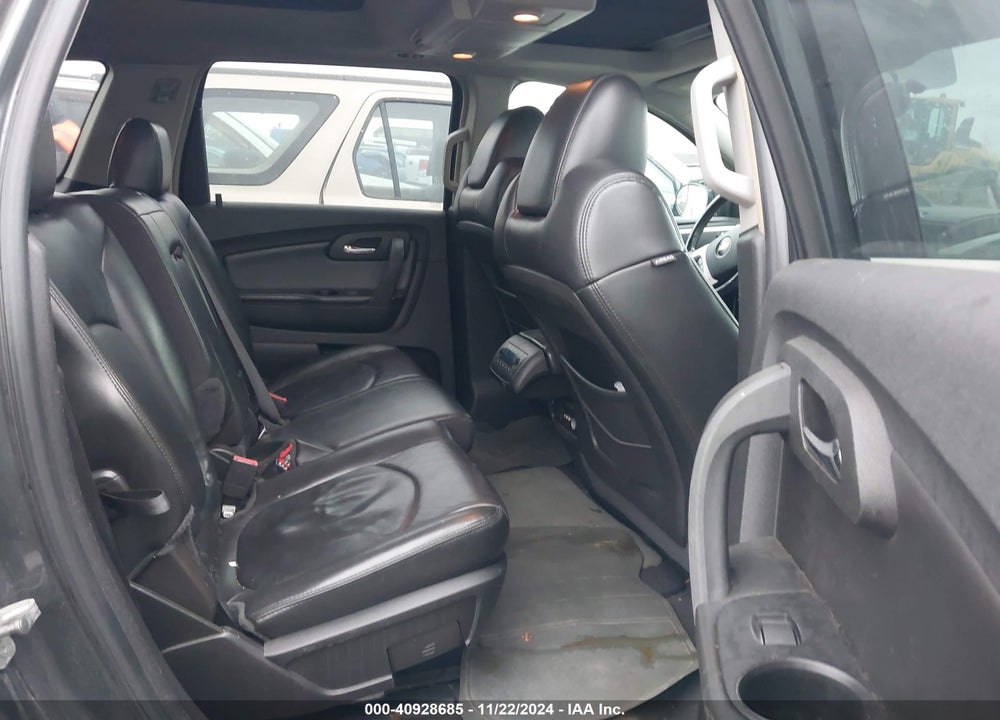 2009 CHEVROLET TRAVERSE LT VIN: 1GNEV23D89S113852
